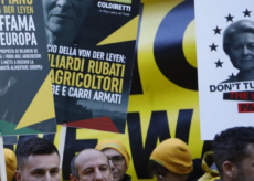 La Guida - Bruxelles, la protesta degli agricoltori: “No ai tecnocrati Ue”