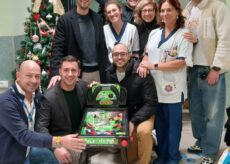 La Guida - L’FC Santorini in visita al reparto pediatrico