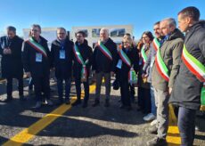 La Guida - Aperta in modalità cantiere e gratuita per il tratto tra lo svincolo Alba Ovest e Cherasco (video)