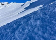 La Guida - Valanga a Bellino, due scialpinisti travolti dalla neve
