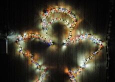 La Guida - A Trinità i trattori disegnano un angelo di luce e di speranza