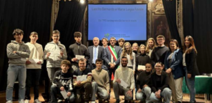 La Guida - Fossano, consegnate le borse di studio Favole e Grapputo