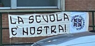 La Guida - Striscioni davanti alle scuole albesi: la replica di Azione Studentesca