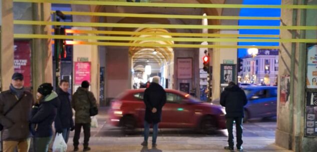 La Guida - Piazza Galimberti, fasce gialle per l’arco su corso Soleri