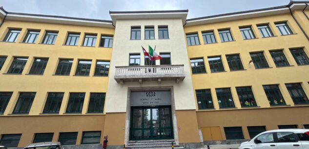 La Guida - Da Regione e Stato 900mila euro per le scuole