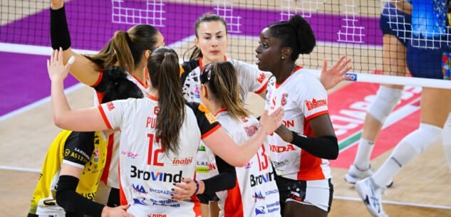 La Guida - Volley, stasera le “gatte” di Cuneo ospitano Bergamo