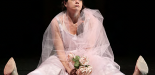 La Guida - Sul palco di Santachiara racconti di povertà e identità