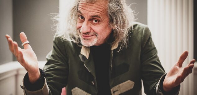 La Guida - “Arrivano i dunque” con Alessandro Bergonzoni