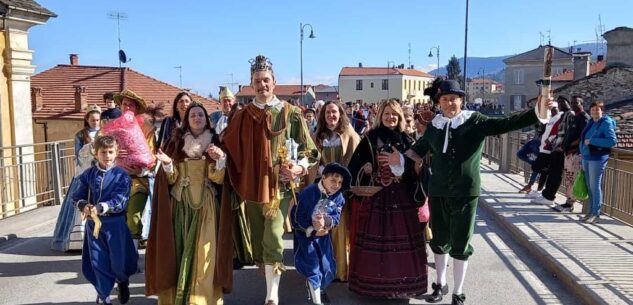 La Guida - Il Carnevale storico colora Dronero