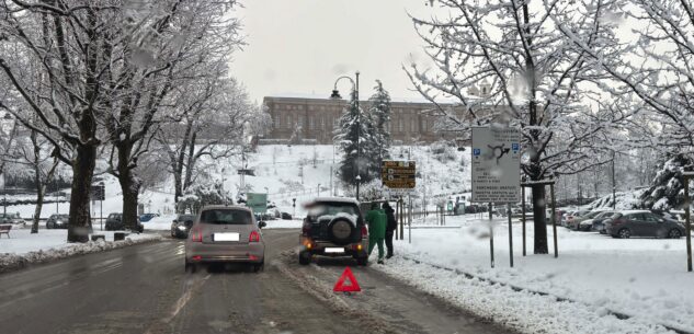 La Guida - Il meteo causa disagi e rallentamenti, scattato il piano neve