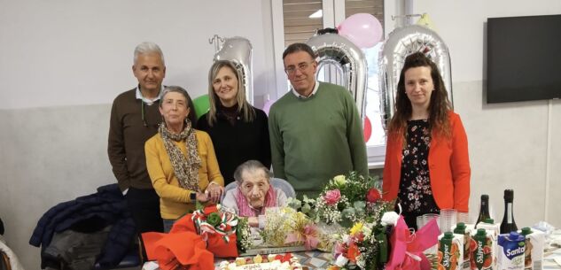 La Guida - Revello festeggia i 100 anni di nonna Caterina