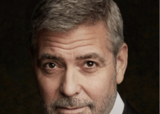 La Guida - George Clooney a Cuneo, incontro con gli studenti al Palazzetto dello Sport