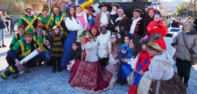 La Guida - In tanti in piazza per il Carnevale di Borgo