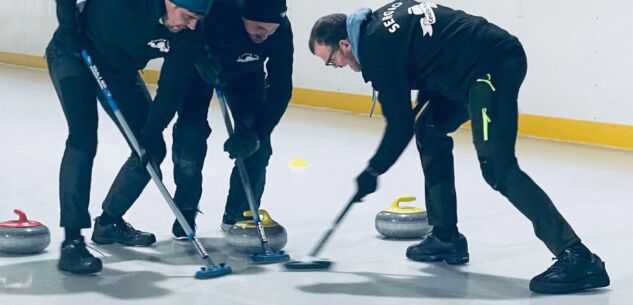 La Guida - Ultimo turno del campionato provinciale di curling, a Vinadio