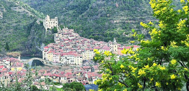 La Guida - Traversata tra le mimose da Airole a Dolceacqua