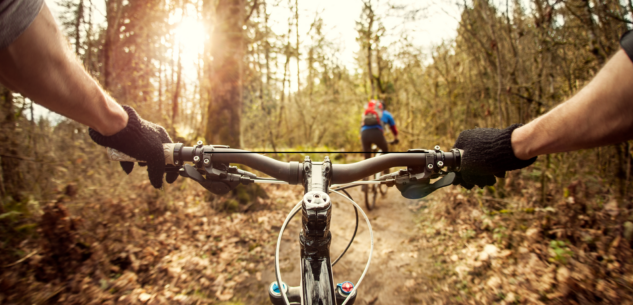 La Guida - “Su e giù per la collina”: escursione in e-bike a Saluzzo