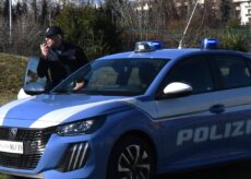 La Guida - Truffe a persone anziane nei centri commerciali: due fermate