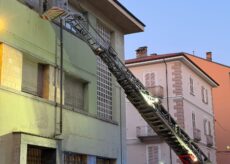 La Guida - Caduta di intonaco dalla facciata di un palazzo di via XX Settembre