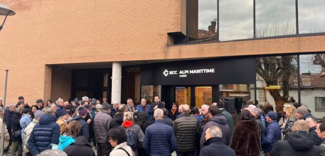 La Guida - Bcc Alpi Marittime, inaugurati i nuovi locali della filiale di Carrù