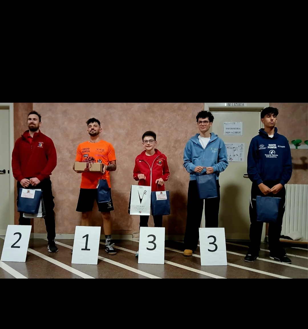 Ettore Casonato si classifica terzo al torneo Over di tennis tavolo (1)