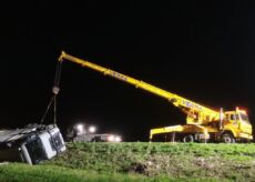 La Guida - Si rimuove il mezzo pesante ribaltatosi sulla Bovesana