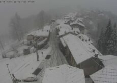 La Guida - Spazzaneve in azione ai 1300 metri della Valle Po