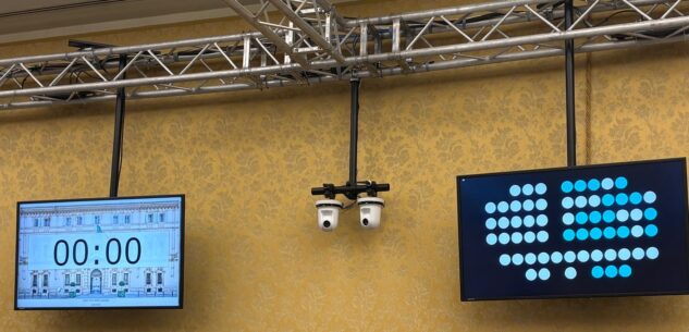 La Guida - Consiglio regionale sospeso, minoranza in conferenza, maggioranza in riunione