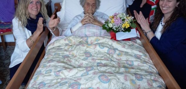 La Guida - Festeggiati i 101 anni di Adelina Nasi, la nonnina di Revello