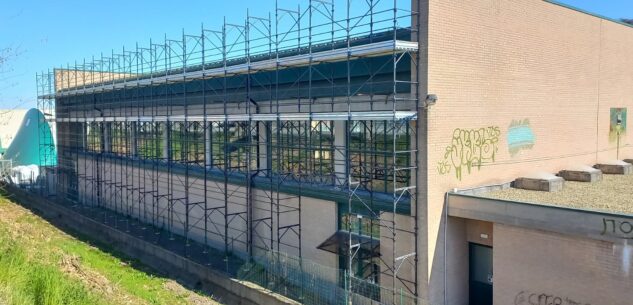 La Guida - Cantiere al palazzetto dello sport di Borgo San Dalmazzo