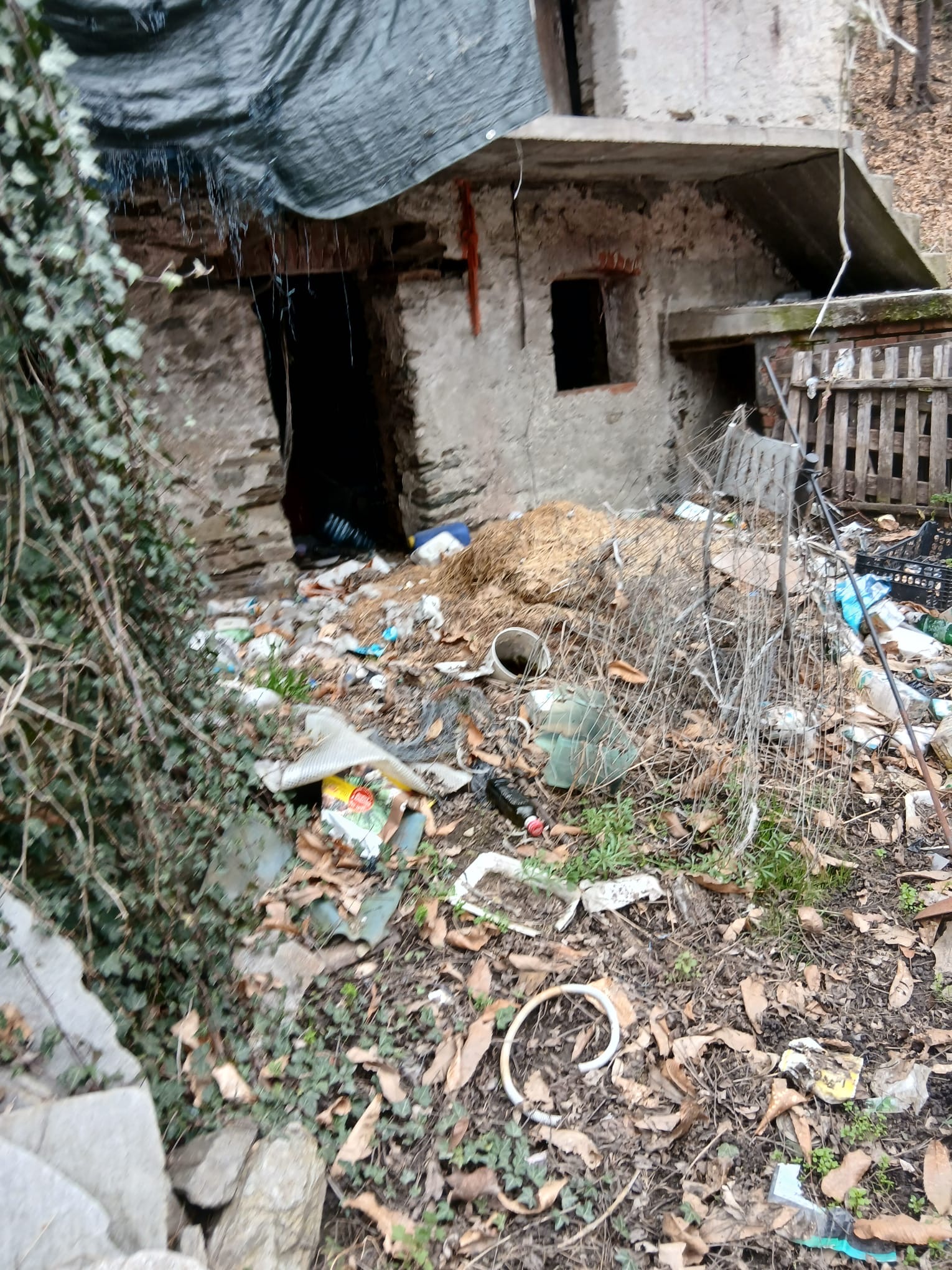 Sopralluogo dei Vigili di Paesana su una discarica a cielo aperto