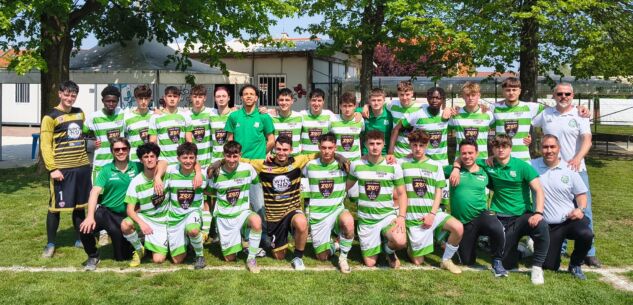 La Guida - Under 19, Caraglio e Busca festeggiano la vittoria in campionato