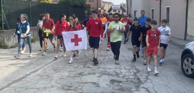 La Guida - 400 iscritti al “Fitwalking del Monviso” di Paesana (fotogallery)