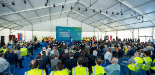 La Guida - Salvini all’inaugurazione dell’Asti-Cuneo: “Con i vincoli di Bruxelles non riusciamo ad asfaltare le strade” (video)