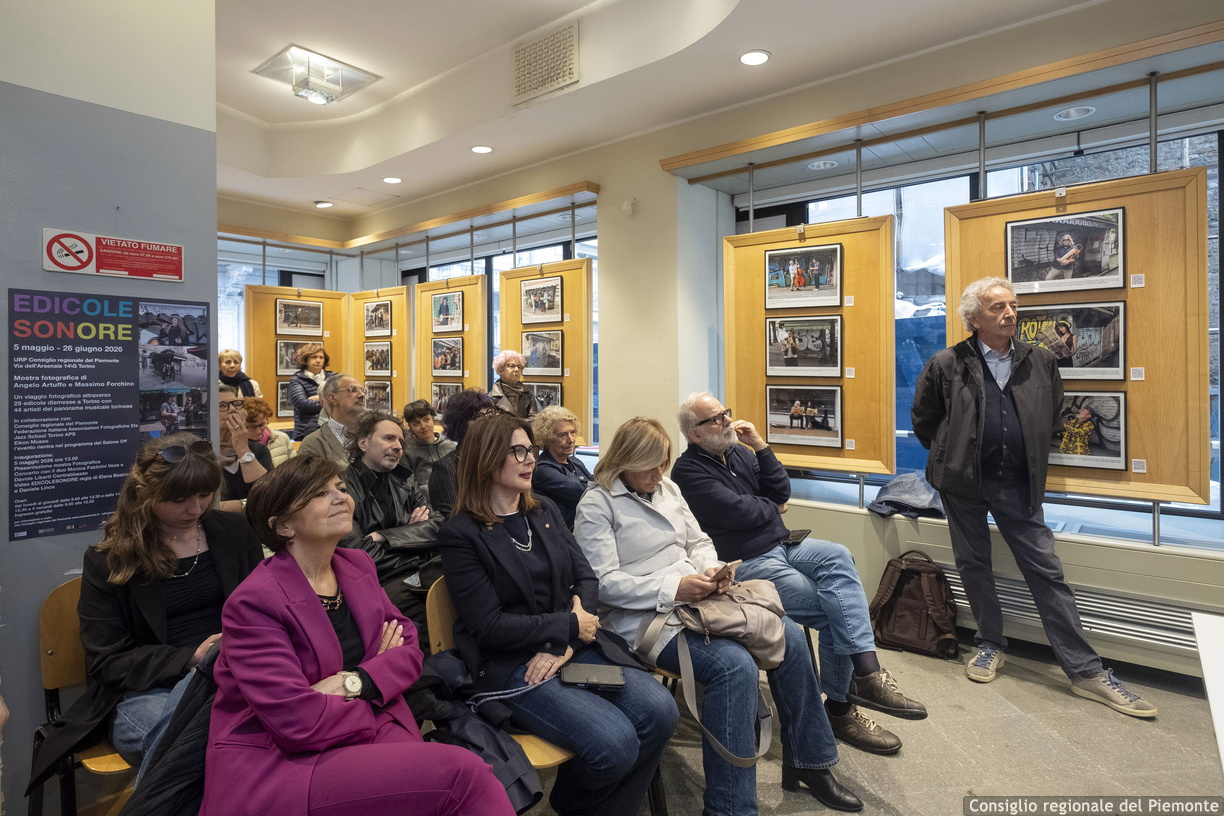 Inaugurata la mostra fotografica “Edicole Sonore”