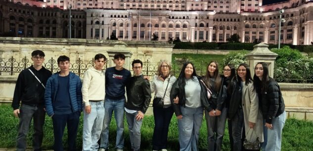 La Guida - Gli studenti del Bonelli a Bucarest