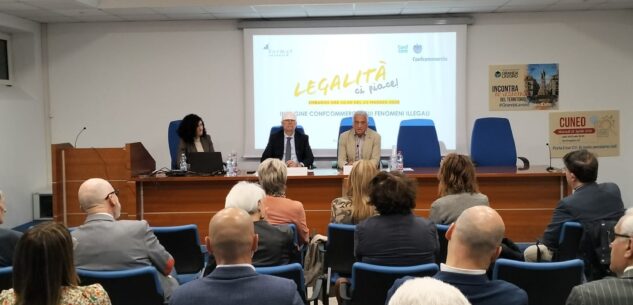La Guida - Confcommercio: “Sicurezza, legalità e regole uguali per salvare imprese e città”