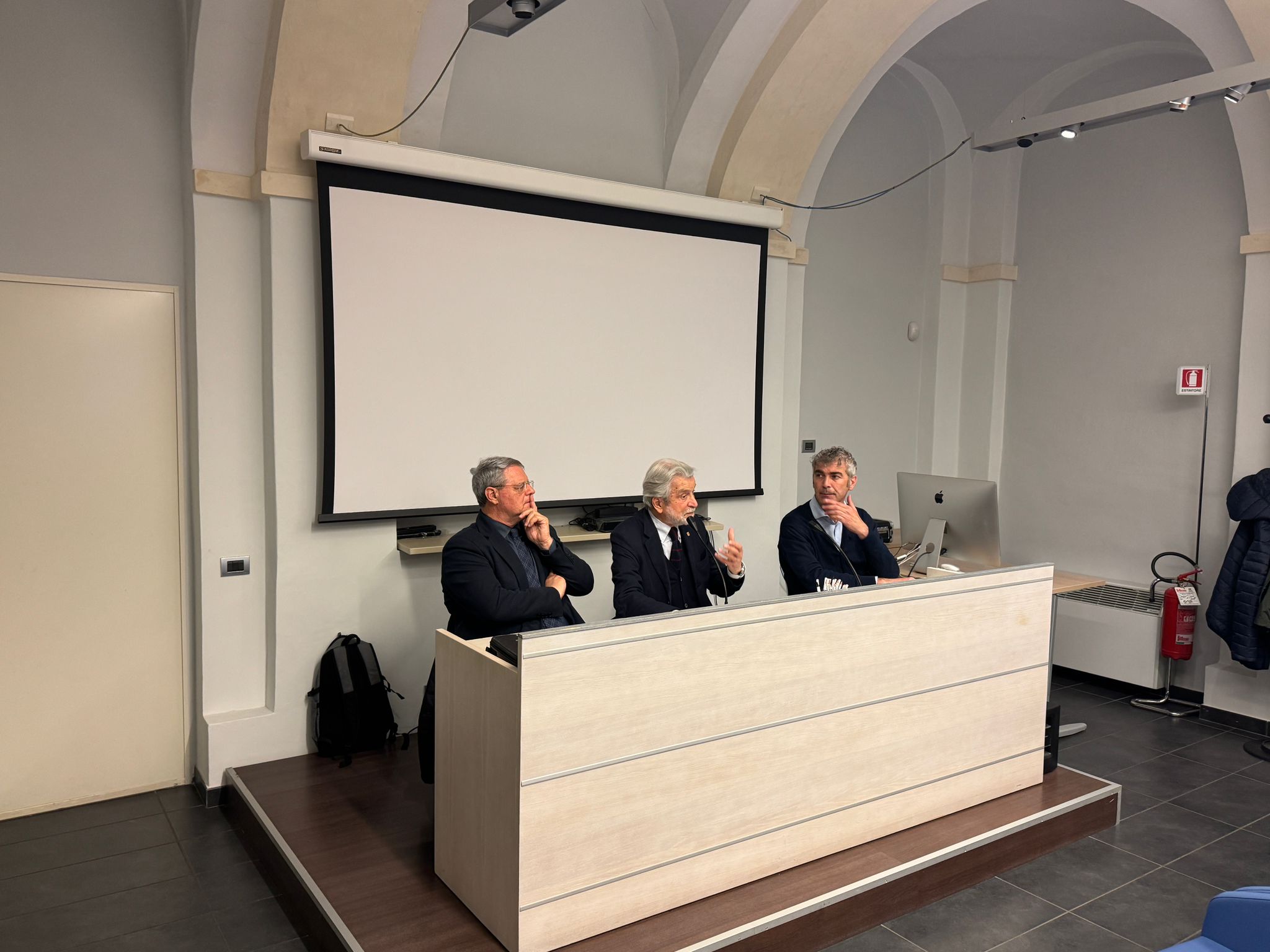 Presentaizone libro Cesare Damiano