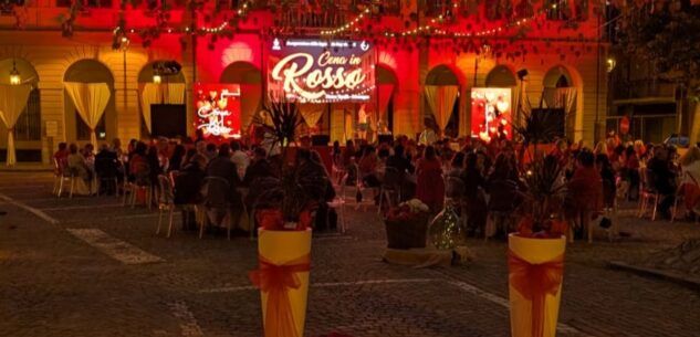La Guida - Peveragno si tinge di rosso in onore della fragola