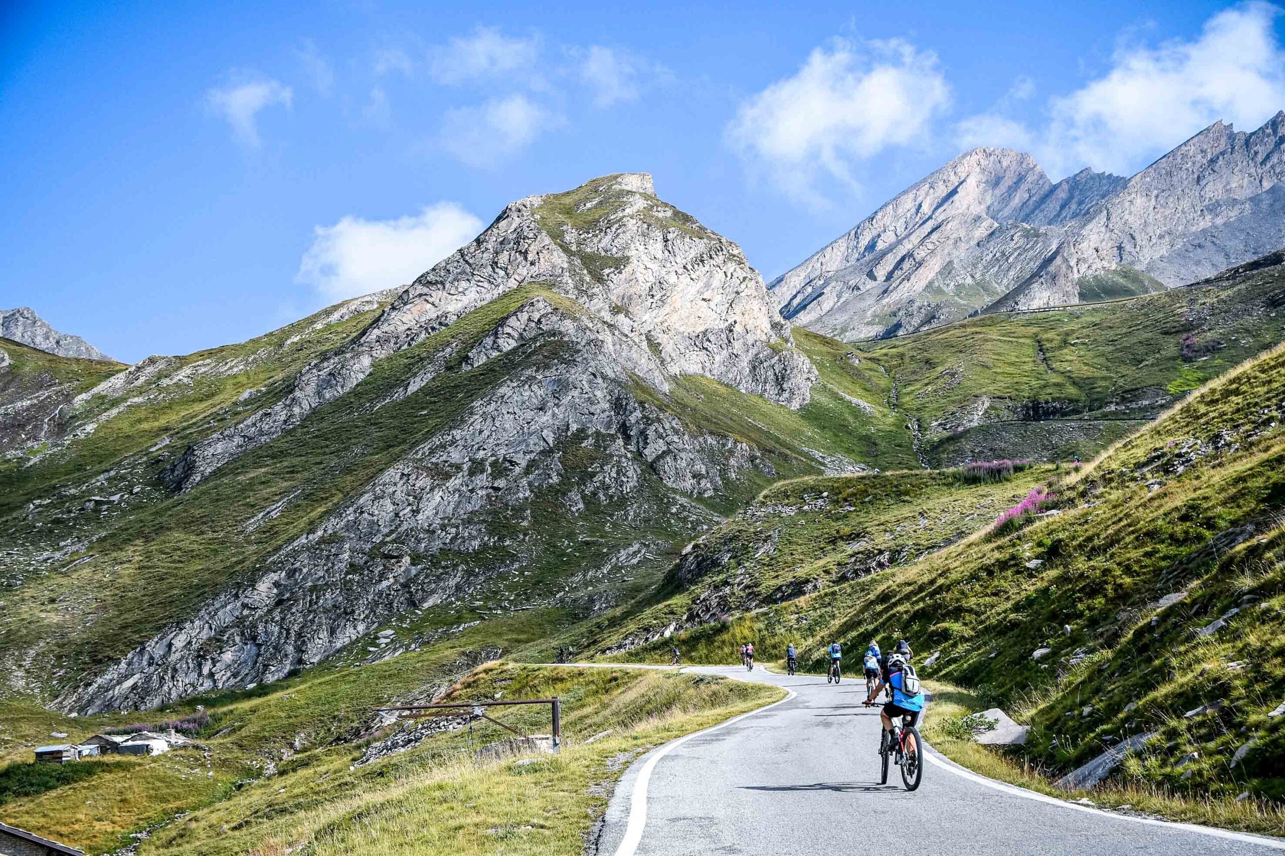 Dal Giro d’Italia Women alle Scalate leggendarie nelle Terre del Monviso è un giugno a tutto ciclismo
