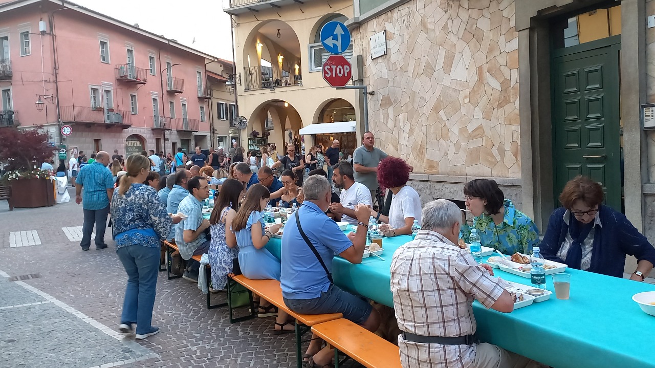 “Un Borgo di sera”, al via l’edizione 2026
