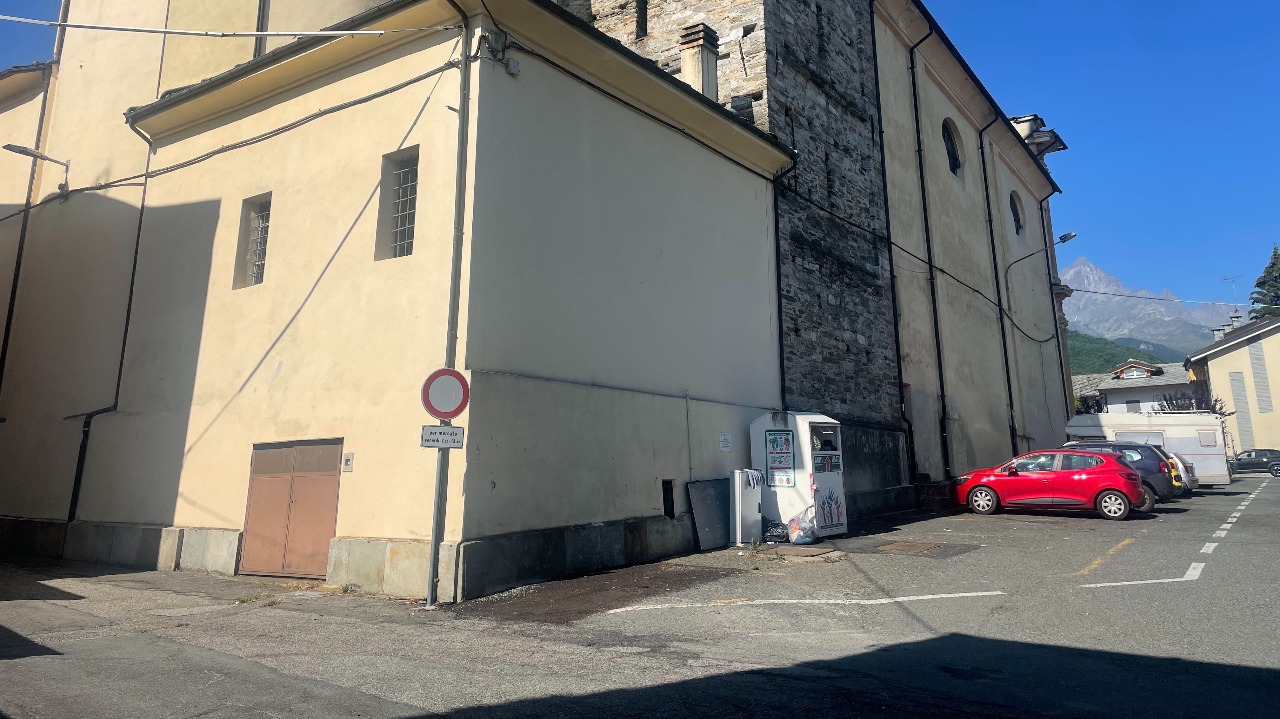 Rimosso il vespasiano, Paesana ha un solo servizio igienico pubblico in tutto il paese