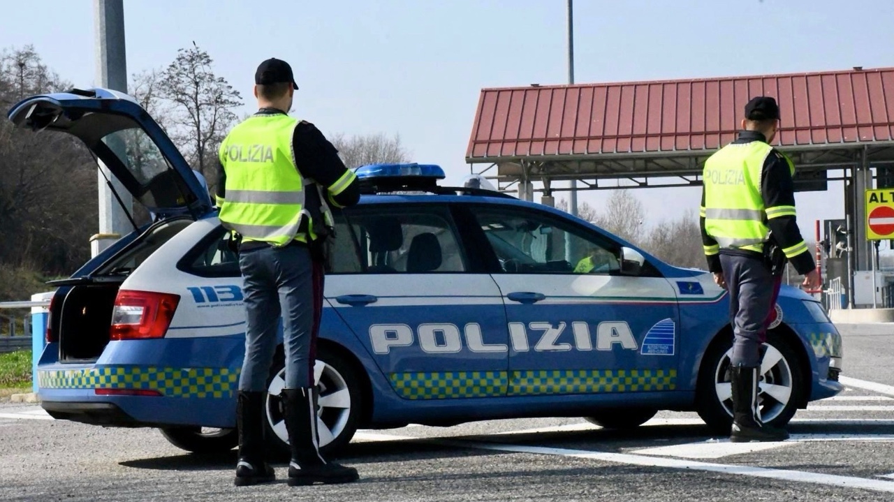 Carne bovina trasportata in maniera non corretta sequestrata sulla Asti Cuneo