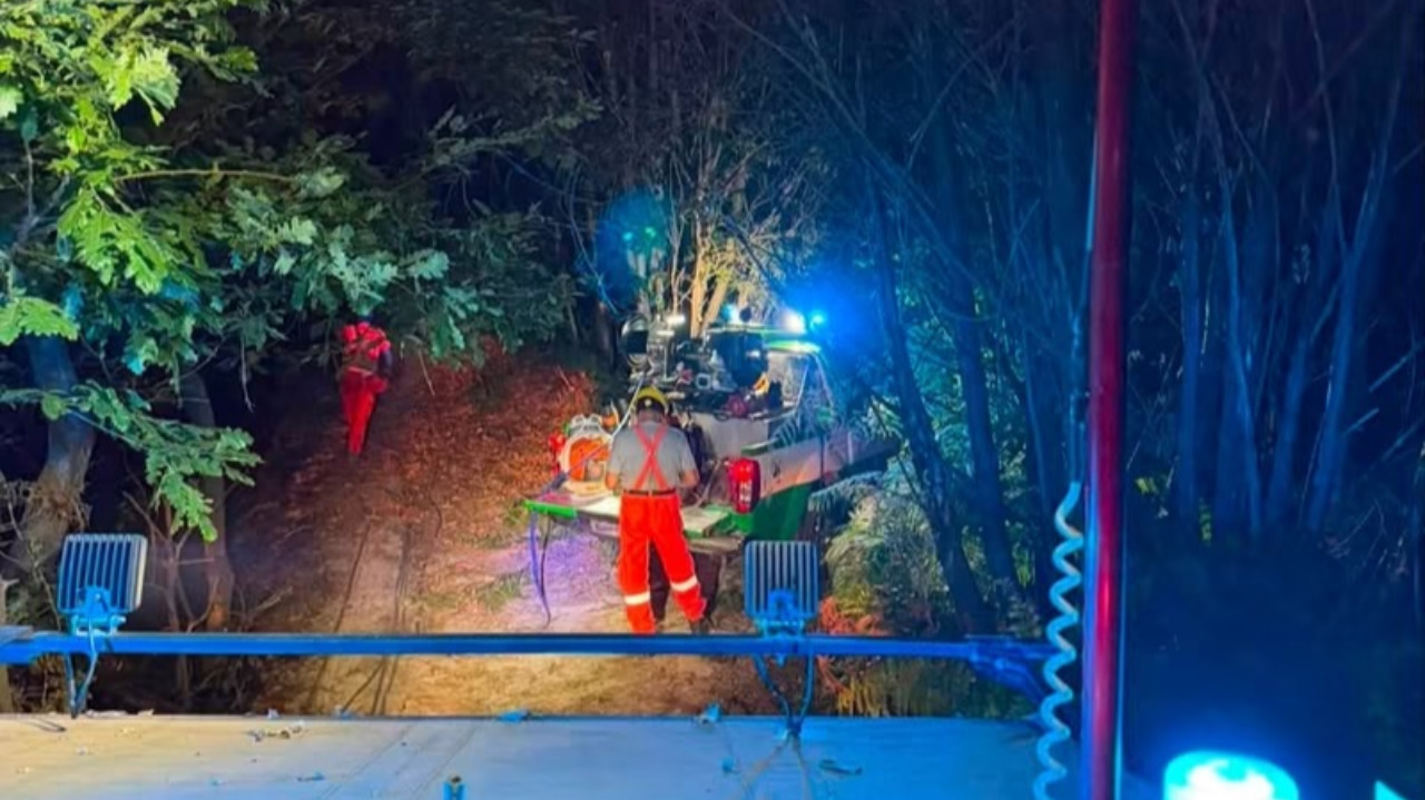 Mombracco, domato l’incendio boschivo: molti volontari e mezzi presidiano l'area