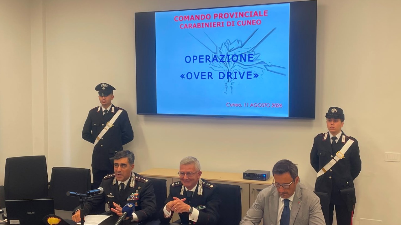 Furti di auto nelle province di Cuneo e Torino, arrestati quattro appartenenti a sodalizio criminoso a base familiare