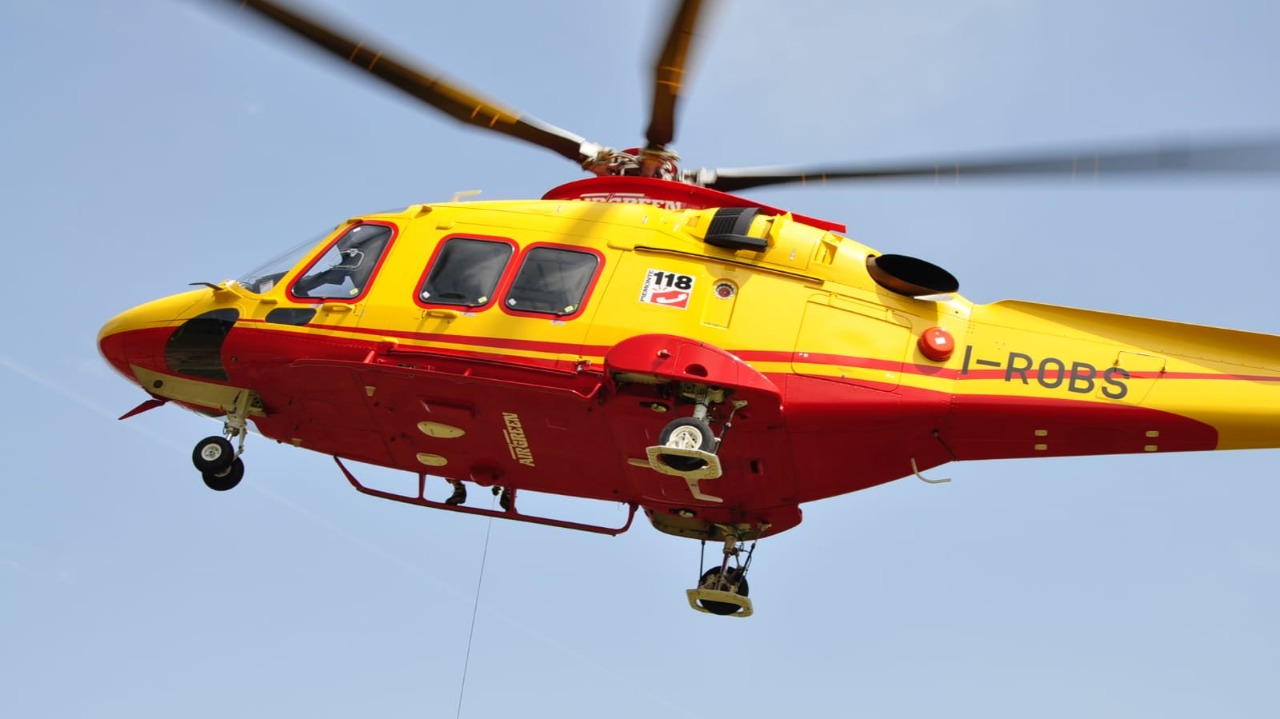 Incidente stradale a Casalgrasso, donna di 30 anni trasportata in elisoccorso al Cto