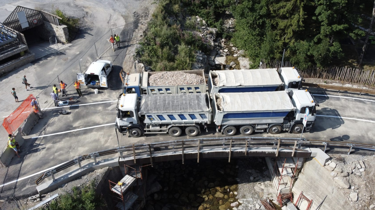 Riaperto il ponte sul torrente Vermenagna a Limonetto