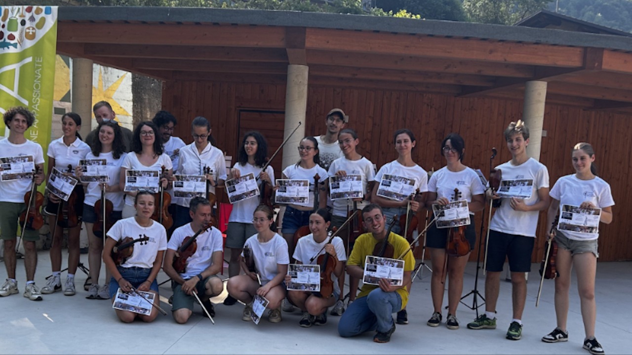 Musica, a San Pietro Monterosso il ritiro estivo "Power Flower Orchestra"