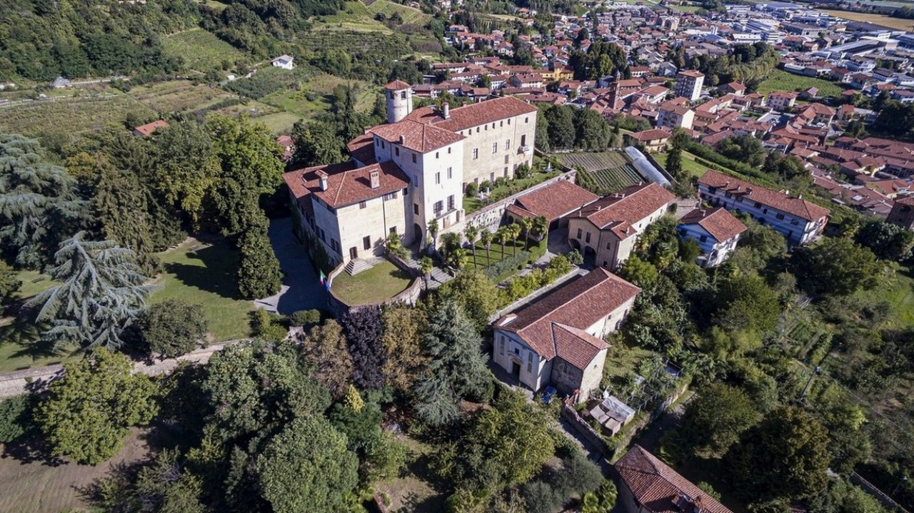 Osservazione delle stelle e panorami mozzafiato al castello della Manta