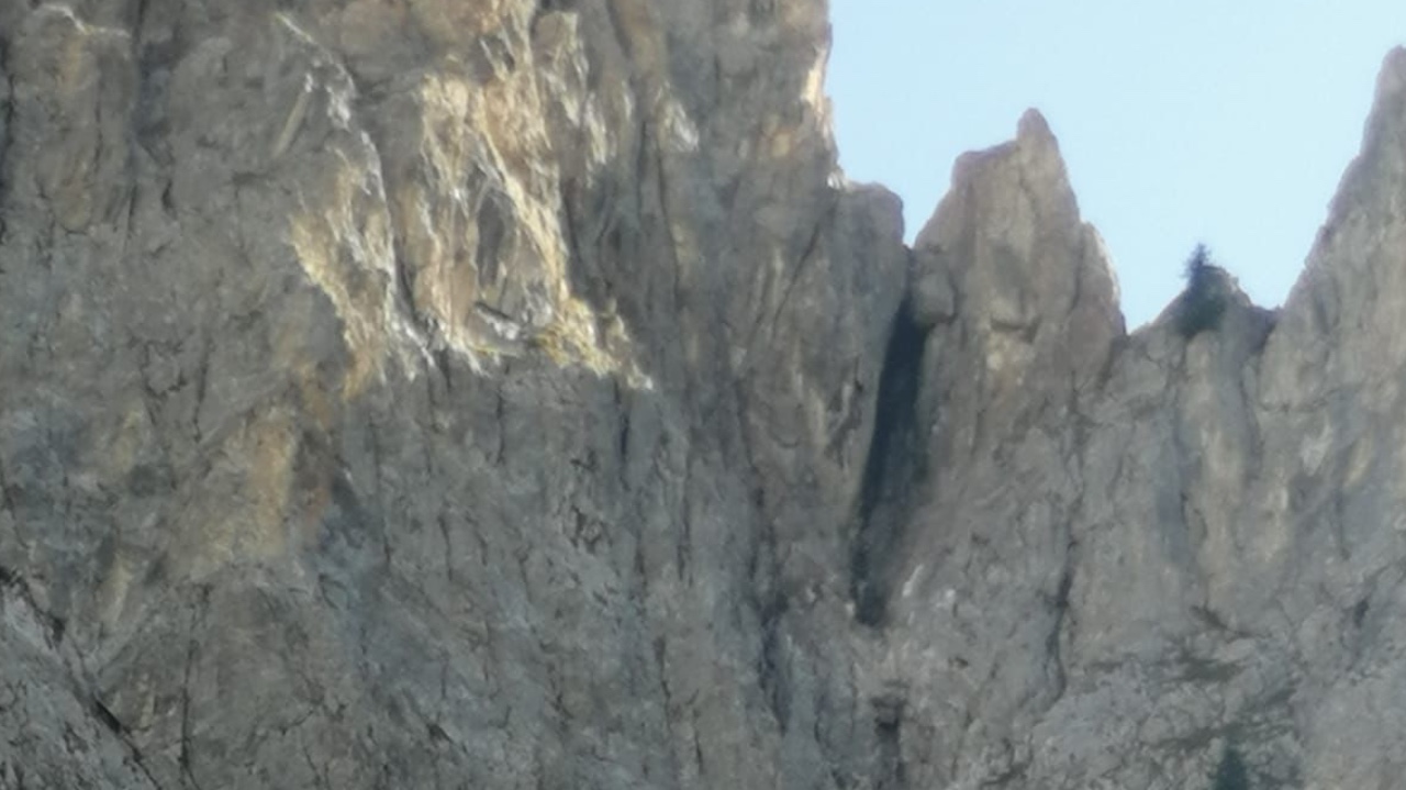 Distacco di materiale roccioso in valle Grana, nessuna persona coinvolta