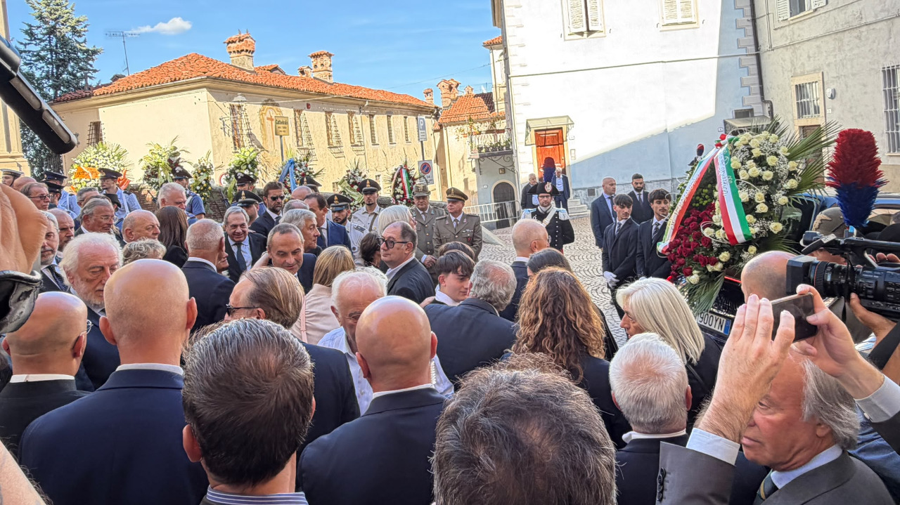 L'ultimo saluto a Raffaele Costa